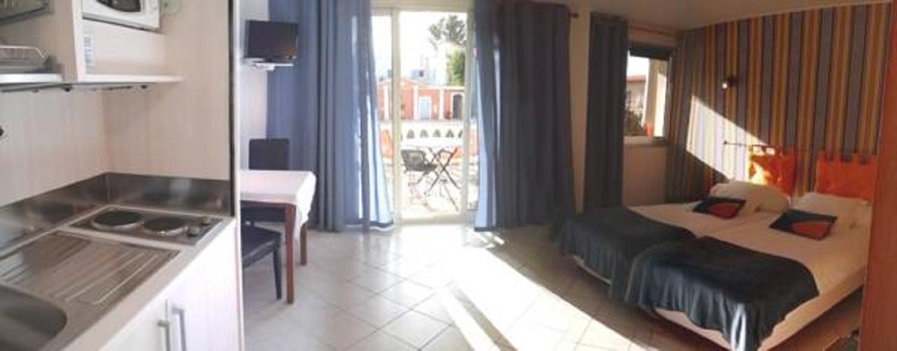 Chambre D'Hotes La Potiniere แซ็งต์-ราฟาเอล ภายนอก รูปภาพ